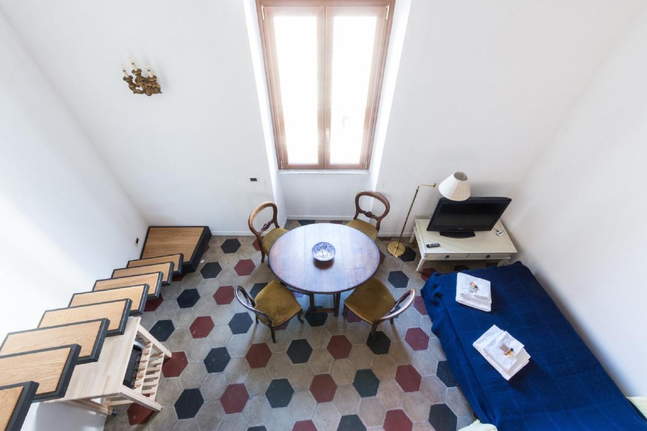 Sunny Apartment Navona Square Rome Bagian luar foto