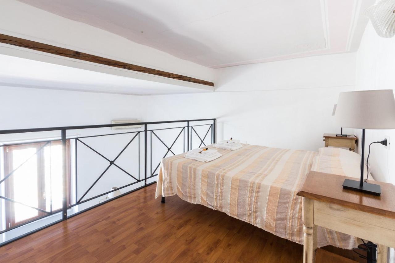 Sunny Apartment Navona Square Rome Bagian luar foto