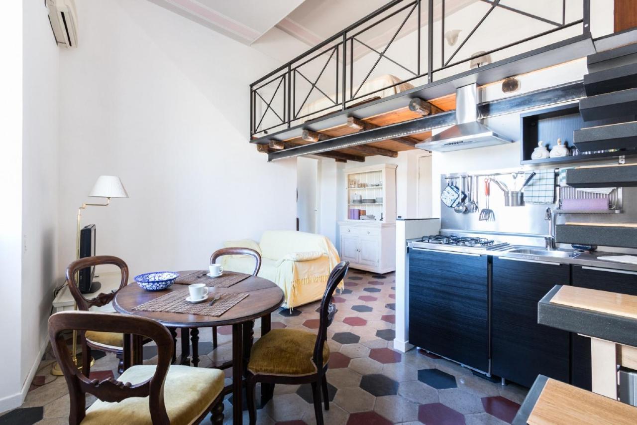 Sunny Apartment Navona Square Rome Bagian luar foto
