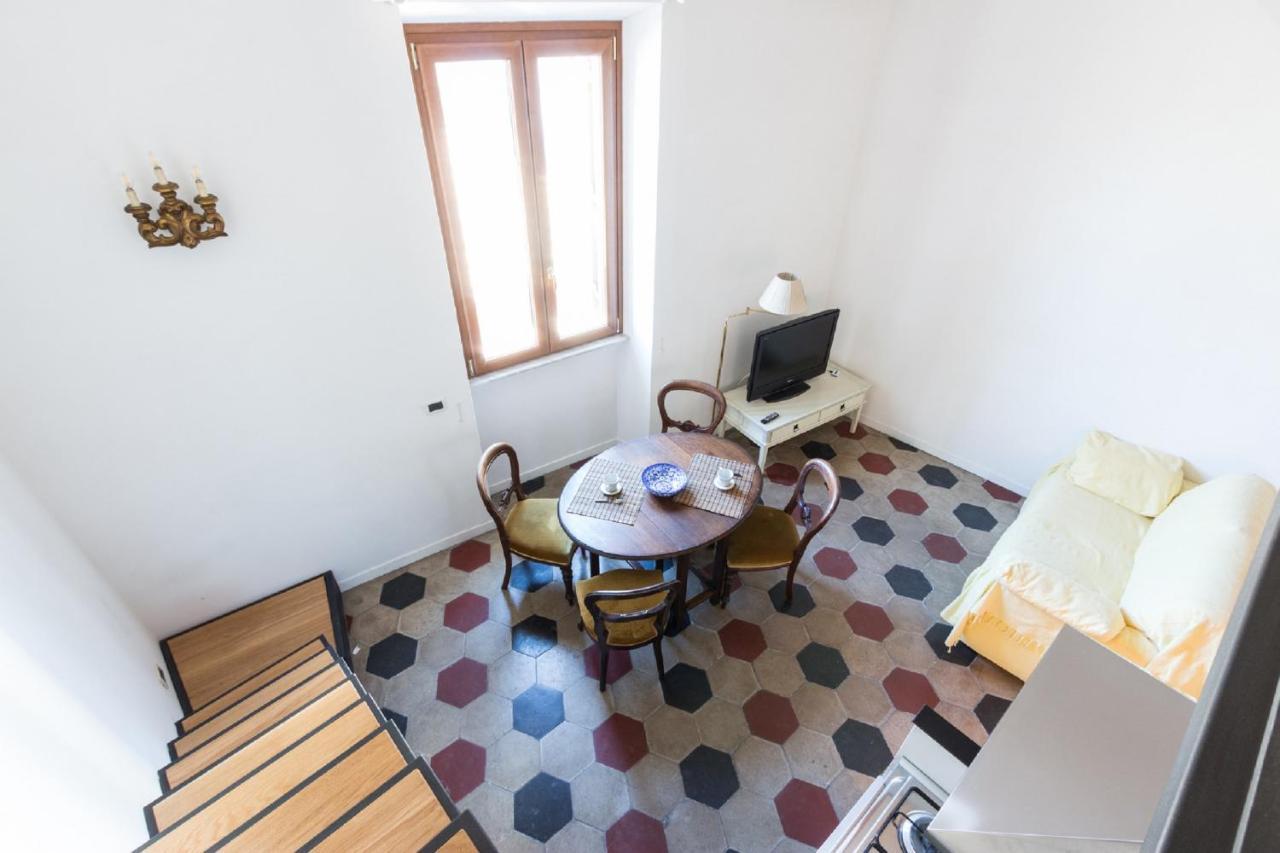 Sunny Apartment Navona Square Rome Bagian luar foto