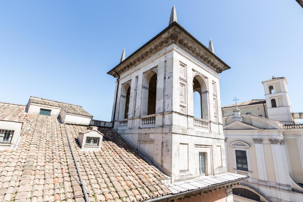 Sunny Apartment Navona Square Rome Bagian luar foto