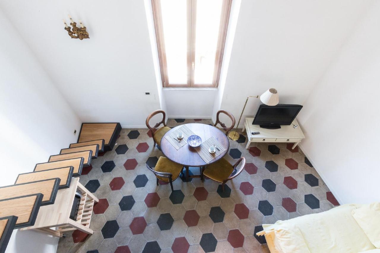 Sunny Apartment Navona Square Rome Bagian luar foto