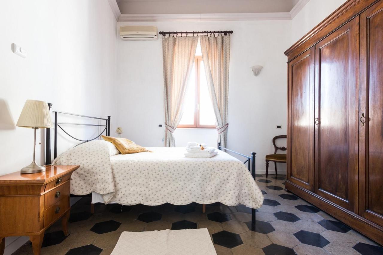Sunny Apartment Navona Square Rome Bagian luar foto